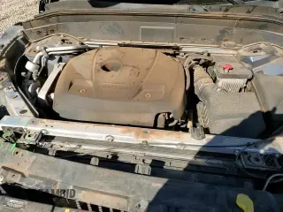 ✅ 2021 Volvo XC90 Momentum • VIN: YV4A221K0M1672860 • Lot: 90371535. Wystawiony na Copart z przebiegiem 61 943 mil. Bezpłatny archiwum sprzedaży aukcyjnych z USA i szczegółowy raport historii pojazdu na DreamBid. Zdjęcie 14.