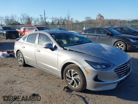 ✅ 2023 Hyundai Sonata Blue • VIN: KMHL24JJ9PA057058 • Lot: 43689348. Wystawiony na IAAI z przebiegiem 79 471 mil. Bezpłatny archiwum sprzedaży aukcyjnych z USA i szczegółowy raport historii pojazdu na DreamBid. Zdjęcie 1.
