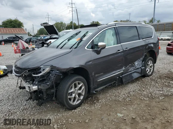 ✅ 2020 Chrysler Pacifica Limited • VIN: 2C4RC1GG6LR143956 • Лот: 72749864. Опубліковано раніше на Copart з пробігом Не вказано. Безкоштовний доступ до архіву аукціонних продажів зі США та докладний звіт про історію автомобіля на DreamBid. Зображення 1.