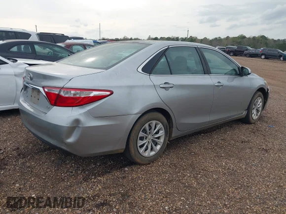✅ 2015 Toyota Camry SE • VIN: 4T1BF1FKXFU923279 • Lot: 44246113. Wystawiony na IAAI z przebiegiem 143 218 mil. Bezpłatny archiwum sprzedaży aukcyjnych z USA i szczegółowy raport historii pojazdu na DreamBid. Zdjęcie 4.