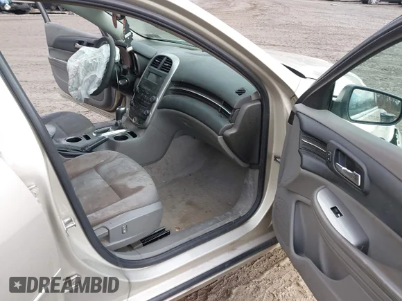 ✅ 2015 Chevrolet Malibu LS • VIN: 1G11B5SL0FF241574 • Лот: 44111069. Опубликован ранее на IAAI с пробегом 94 516 миль. Бесплатный доступ к архиву аукционных продаж из США и подробный отчёт об истории автомобиля на DreamBid. Изображение 5.