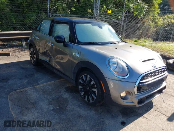 ✅ 2017 MINI Hardtop 4 Door Cooper S • VIN: WMWXU3C31H2B64268 • Lot: 45018112. Listed on IAAI with 72,548 mi. Free auction sales archive from the USA and detailed vehicle history report at DreamBid. Image 1.