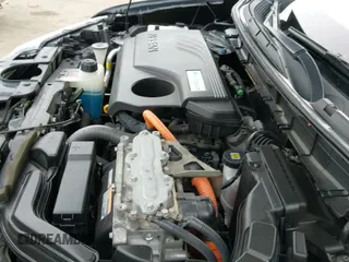 ✅ 2017 Nissan Rogue SV Hybrid • VIN: 5N1ET2MV8HC830147 • Lot: 41567323. Wystawiony na IAAI z przebiegiem 74 128 mil. Bezpłatny archiwum sprzedaży aukcyjnych z USA i szczegółowy raport historii pojazdu na DreamBid. Zdjęcie 18.