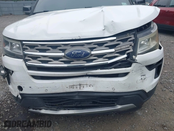 ✅ 2018 Ford Explorer XLT • VIN: 1FM5K8D84JGB60045 • Lot: 42913222. Wystawiony na IAAI z przebiegiem 179 893 mil. Bezpłatny archiwum sprzedaży aukcyjnych z USA i szczegółowy raport historii pojazdu na DreamBid. Zdjęcie 6.