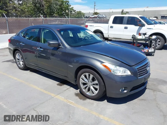 ✅ 2012 Infiniti M Hybrid • VIN: JN1EY1AP5CM910517 • Лот: 42918035. Опубліковано раніше на IAAI з пробігом 94 366 миль. Безкоштовний доступ до архіву аукціонних продажів зі США та докладний звіт про історію автомобіля на DreamBid. Зображення 1.