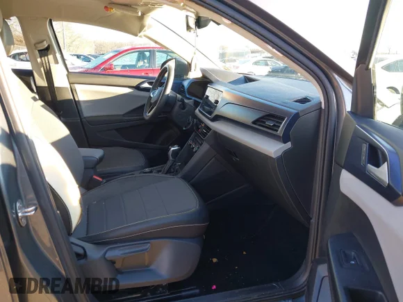 ✅ 2022 Volkswagen Taos SE • VIN: 3VVPX7B26NM083439 • Lot: 44136703. Listed on IAAI with 34,435 mi. Free auction sales archive from the USA and detailed vehicle history report at DreamBid. Image 5.