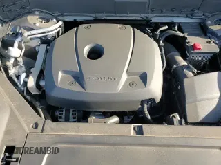 ✅ 2022 Volvo XC90 Momentum • VIN: YV4102PK6N1781015 • Lot: 68776345. Wystawiony na Copart z przebiegiem 39 448 mil. Bezpłatny archiwum sprzedaży aukcyjnych z USA i szczegółowy raport historii pojazdu na DreamBid. Zdjęcie 14.