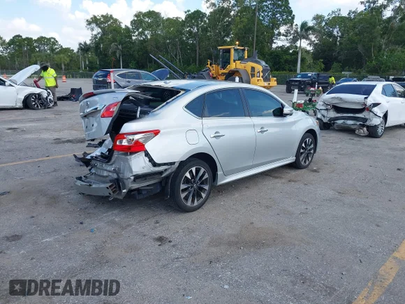 ✅ 2018 Nissan Sentra SV • VIN: 3N1AB7AP4JY347621 • Lot: 45414982. Wystawiony na IAAI z przebiegiem 39 081 mil. Bezpłatny archiwum sprzedaży aukcyjnych z USA i szczegółowy raport historii pojazdu na DreamBid. Zdjęcie 4.