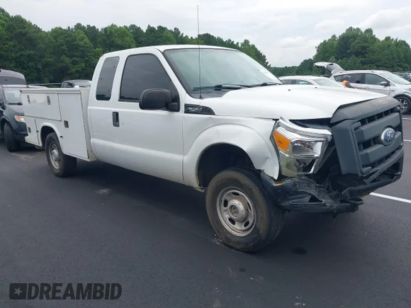 ✅ 2011 Ford F-250 XL • VIN: 1FD7X2B68BEA69883 • Lot: 42915400. Wystawiony na IAAI z przebiegiem 148 746 mil. Bezpłatny archiwum sprzedaży aukcyjnych z USA i szczegółowy raport historii pojazdu na DreamBid. Zdjęcie 1.