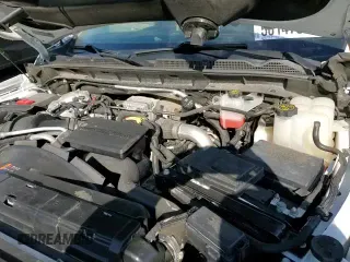 ✅ 2022 GMC Sierra 2500HD • VIN: 1GT39LEY0NF221864 • Лот: 50147355. Опубликован ранее на Copart с пробегом 32 414 миль. Бесплатный доступ к архиву аукционных продаж из США и подробный отчёт об истории автомобиля на DreamBid. Изображение 13.