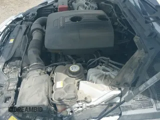 ✅ 2017 Jaguar XE 25t Prestige • VIN: SAJAE4BGXHA947058 • Lot: 42172635. Wystawiony na IAAI z przebiegiem 121 132 mil. Bezpłatny archiwum sprzedaży aukcyjnych z USA i szczegółowy raport historii pojazdu na DreamBid. Zdjęcie 13.