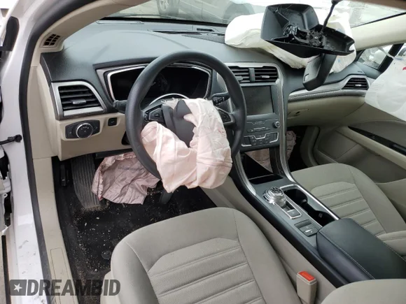 ✅ 2020 Ford Fusion SE • VIN: 3FA6P0LU8LR105819 • Лот: 37721553. Опубліковано раніше на Copart з пробігом 47 567 миль. Безкоштовний доступ до архіву аукціонних продажів зі США та докладний звіт про історію автомобіля на DreamBid. Зображення 8.