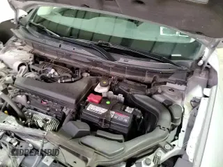 ✅ 2019 Nissan Rogue S • VIN: 5N1AT2MV4KC829227 • Лот: 92411805. Опубликован ранее на Copart с пробегом 70 351 миль. Бесплатный доступ к архиву аукционных продаж из США и подробный отчёт об истории автомобиля на DreamBid. Изображение 15.