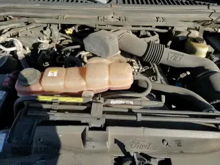 ✅ 2000 Ford Excursion Limited • VIN: 1FMNU43S6YED28631 • Лот: 86217104. Опубликован ранее на Copart с пробегом 199 674 миль. Бесплатный доступ к архиву аукционных продаж из США и подробный отчёт об истории автомобиля на DreamBid. Изображение 14.