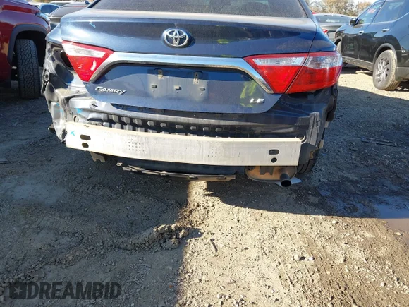 ✅ 2017 Toyota Camry SE • VIN: 4T1BF1FK1HU720784 • Lot: 43874467. Wystawiony na IAAI z przebiegiem 344 789 mil. Bezpłatny archiwum sprzedaży aukcyjnych z USA i szczegółowy raport historii pojazdu na DreamBid. Zdjęcie 6.