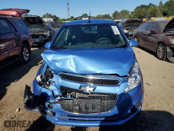 ✅ 2013 Chevrolet Spark LS • VIN: KL8CB6S90DC548454 • Lot: 69979184. Wystawiony na Copart z przebiegiem 33 864 mil. Bezpłatny archiwum sprzedaży aukcyjnych z USA i szczegółowy raport historii pojazdu na DreamBid. Zdjęcie 5.