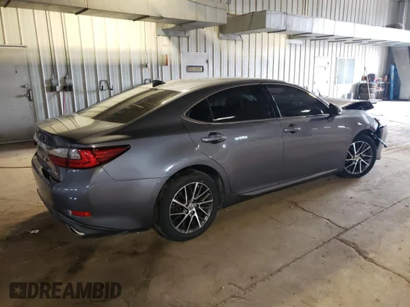 ✅ 2016 Lexus ES 330 • VIN: JTHBK1GG1G2229876 • Лот: 45060583. Опубліковано раніше на Copart з пробігом 44 314 миль. Безкоштовний доступ до архіву аукціонних продажів зі США та докладний звіт про історію автомобіля на DreamBid. Зображення 3.
