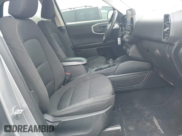 ✅ 2021 Ford Bronco Sport • VIN: 3FMCR9A61MRA47176 • Lot: 41795122. Wystawiony na IAAI z przebiegiem 80 551 mil. Bezpłatny archiwum sprzedaży aukcyjnych z USA i szczegółowy raport historii pojazdu na DreamBid. Zdjęcie 5.