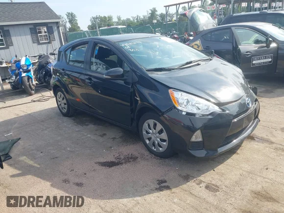 ✅ 2014 Toyota Prius Three • VIN: JTDKDTB36E1083120 • Lot: 43286829. Wystawiony na IAAI z przebiegiem 95 978 mil. Bezpłatny archiwum sprzedaży aukcyjnych z USA i szczegółowy raport historii pojazdu na DreamBid. Zdjęcie 1.