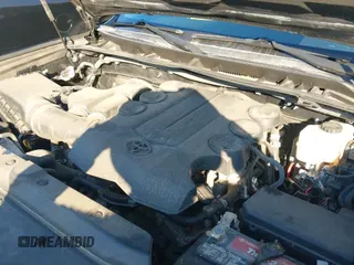 ✅ 2016 Toyota 4Runner SR5 • VIN: JTEBU5JR2G5404398 • Lot: 43467347. Wystawiony na IAAI z przebiegiem 169 626 mil. Bezpłatny archiwum sprzedaży aukcyjnych z USA i szczegółowy raport historii pojazdu na DreamBid. Zdjęcie 18.