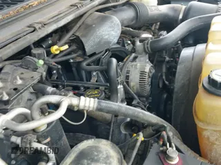 ✅ 2004 Ford Excursion Limited • VIN: 1FMNU42L84ED00303 • Лот: 42755776. Опубликован ранее на IAAI с пробегом 290 950 миль. Бесплатный доступ к архиву аукционных продаж из США и подробный отчёт об истории автомобиля на DreamBid. Изображение 19.