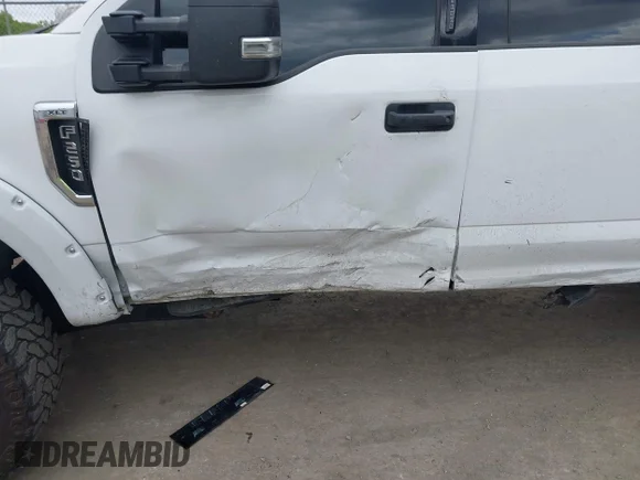 ✅ 2018 Ford F-250 XLT • VIN: 1FT7W2B6XJEC80721 • Лот: 45099506. Опубликован ранее на IAAI с пробегом 98 895 миль. Бесплатный доступ к архиву аукционных продаж из США и подробный отчёт об истории автомобиля на DreamBid. Изображение 6.