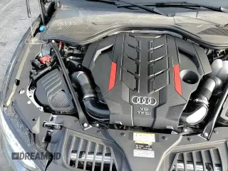 ✅ 2022 Audi S8 • VIN: WAULSAF80NN001652 • Лот: 50840745. Опубликован ранее на Copart с пробегом 15 899 миль. Бесплатный доступ к архиву аукционных продаж из США и подробный отчёт об истории автомобиля на DreamBid. Изображение 13.
