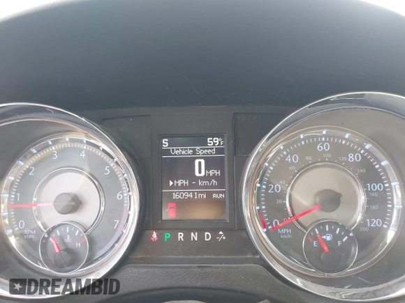 ✅ 2015 Chrysler Town & Country Touring • VIN: 2C4RC1BGXFR601753 • Lot: 44019200. Wystawiony na IAAI z przebiegiem 160 941 mil. Bezpłatny archiwum sprzedaży aukcyjnych z USA i szczegółowy raport historii pojazdu na DreamBid. Zdjęcie 7.