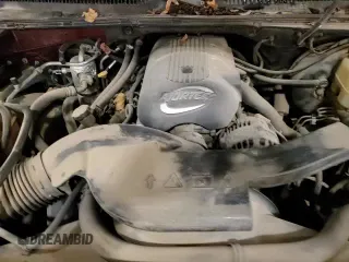 ✅ 2001 Chevrolet Suburban LT • VIN: 1GNFK16T11J232931 • Лот: 82248134. Опубликован ранее на Copart с пробегом 194 421 миль. Бесплатный доступ к архиву аукционных продаж из США и подробный отчёт об истории автомобиля на DreamBid. Изображение 14.