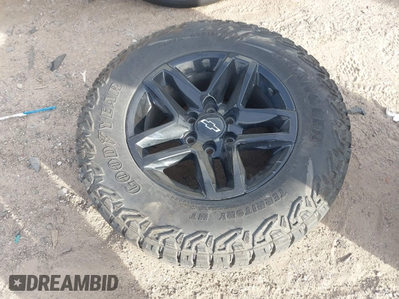 ✅ 2024 Chevrolet Silverado 1500 Custom Trail Boss • VIN: 3GCUDCED6RG424312 • Lot: 43991989. Wystawiony na IAAI z przebiegiem 32 958 mil. Bezpłatny archiwum sprzedaży aukcyjnych z USA i szczegółowy raport historii pojazdu na DreamBid. Zdjęcie 12.
