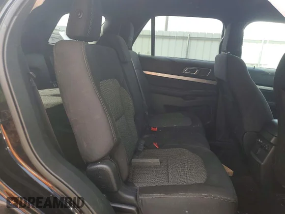 ✅ 2018 Ford Explorer XLT • VIN: 1FM5K8D87JGC79952 • Lot: 49454176. Wystawiony na Copart z przebiegiem 100 700 mil. Bezpłatny archiwum sprzedaży aukcyjnych z USA i szczegółowy raport historii pojazdu na DreamBid. Zdjęcie 11.