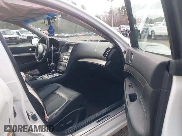 ✅ 2011 Infiniti G37 x • VIN: JN1CV6AR2BM356124 • Lot: 44784373. Wystawiony na IAAI z przebiegiem 161 245 mil. Bezpłatny archiwum sprzedaży aukcyjnych z USA i szczegółowy raport historii pojazdu na DreamBid. Zdjęcie 5.