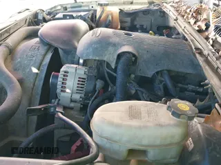 ✅ 2003 Chevrolet Silverado 1500 • VIN: 2GCEK19T431124042 • Лот: 41252015. Опубликован ранее на IAAI с пробегом 165 099 миль. Бесплатный доступ к архиву аукционных продаж из США и подробный отчёт об истории автомобиля на DreamBid. Изображение 20.