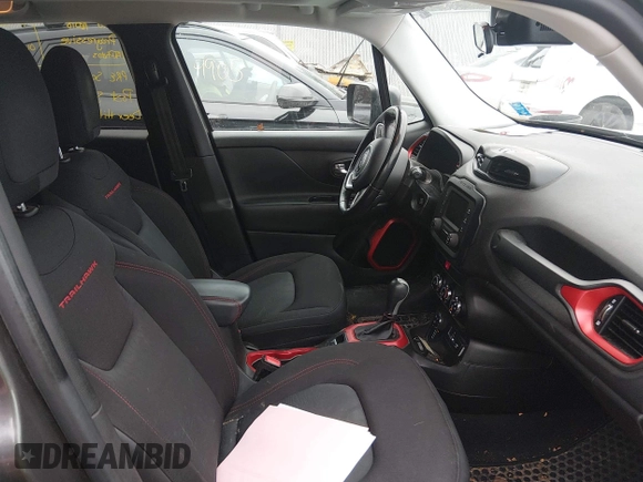 ✅ 2016 Jeep Renegade Trailhawk • VIN: ZACCJBCT1GPD83432 • Lot: 43966646. Wystawiony na IAAI z przebiegiem 164 312 mil. Bezpłatny archiwum sprzedaży aukcyjnych z USA i szczegółowy raport historii pojazdu na DreamBid. Zdjęcie 5.