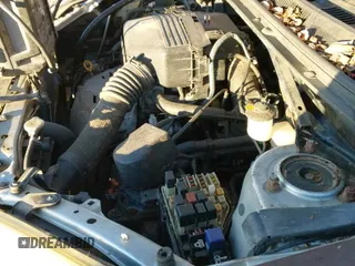 ✅ 2002 Toyota RAV4 • VIN: JTEHH20V626030344 • Lot: 43727601. Wystawiony na IAAI z przebiegiem 277 631 mil. Bezpłatny archiwum sprzedaży aukcyjnych z USA i szczegółowy raport historii pojazdu na DreamBid. Zdjęcie 13.