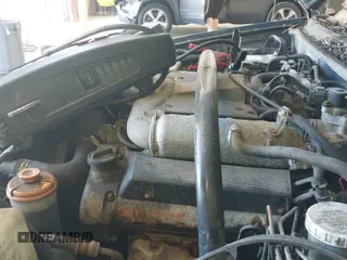 2002 Chevrolet Tracker ZR2 z VIN 2CNBJ734X26952345, wystawiony jako IAAI lot #42577990 z przebiegiem 195 007 mil mil oraz . Historia ofert i sprzedaży dostępna na DreamBid. Obrazek 13.