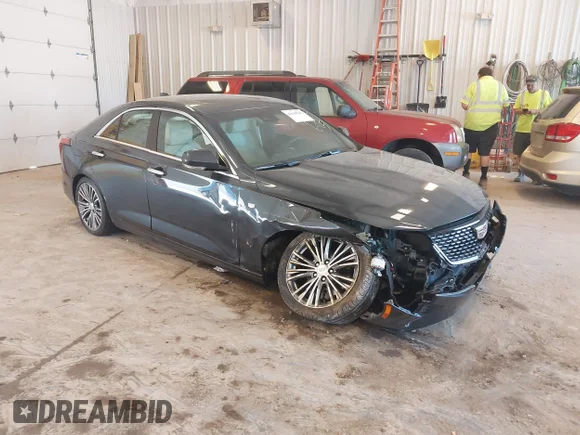 ✅ 2025 Cadillac CT4 Premium Luxury • VIN: 1G6DF5RK0S0111364 • Лот: 42649782. Опубликован ранее на IAAI с пробегом 2 967 миль. Бесплатный доступ к архиву аукционных продаж из США и подробный отчёт об истории автомобиля на DreamBid. Изображение 1.