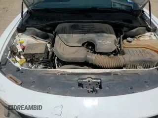 ✅ 2019 Dodge Charger SXT • VIN: 2C3CDXJG9KH758041 • Lot: 69484595. Wystawiony na Copart z przebiegiem 149 821 mil. Bezpłatny archiwum sprzedaży aukcyjnych z USA i szczegółowy raport historii pojazdu na DreamBid. Zdjęcie 16.