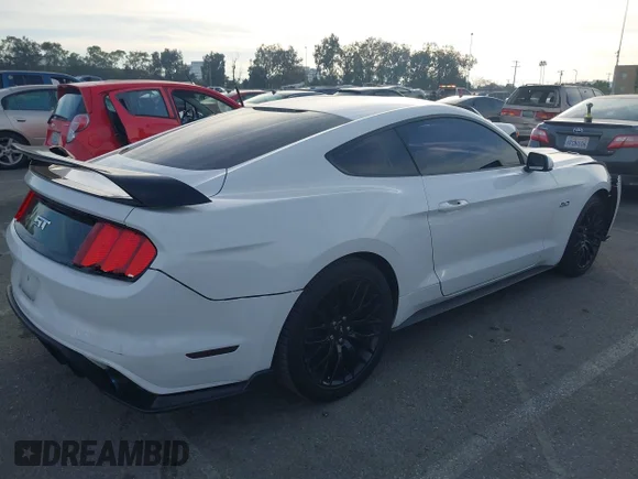 ✅ 2015 Ford Mustang GT Premium • VIN: 1FA6P8CF8F5322746 • Lot: 44209460. Wystawiony na IAAI z przebiegiem 90 315 mil. Bezpłatny archiwum sprzedaży aukcyjnych z USA i szczegółowy raport historii pojazdu na DreamBid. Zdjęcie 4.