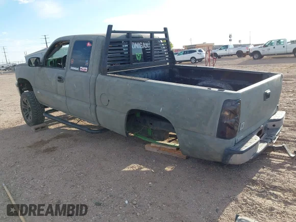 ✅ 2007 Chevrolet Silverado 1500 Work Truck • VIN: 1GCEC19X57Z198275 • Lot: 44787729. Wystawiony na IAAI z przebiegiem Nie podano. Bezpłatny archiwum sprzedaży aukcyjnych z USA i szczegółowy raport historii pojazdu na DreamBid. Zdjęcie 3.