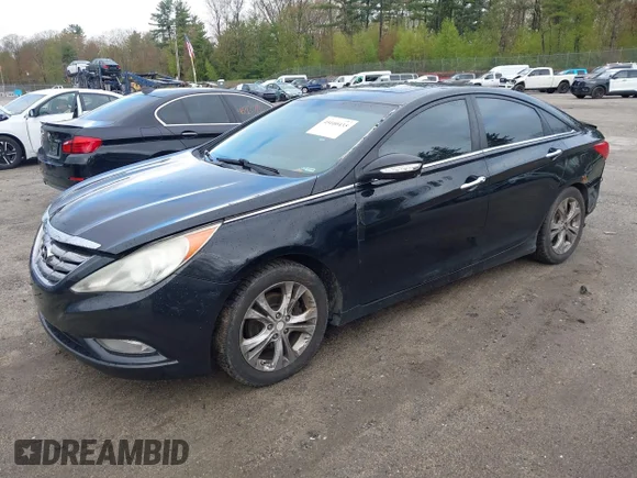 ✅ 2011 Hyundai Sonata Limited • VIN: 5NPEC4AC0BH000535 • Lot: 45100435. Listed on IAAI with 235,719 mi. Free auction sales archive from the USA and detailed vehicle history report at DreamBid. Image 2.