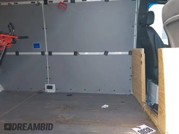 ✅ 2022 Mercedes-Benz Sprinter Cargo • VIN: W1Y4DDHY5NT082994 • Lot: 41810375. Listed on IAAI with 381,061 mi. Free auction sales archive from the USA and detailed vehicle history report at DreamBid. Image 8.