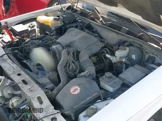 ✅ 1996 Lincoln Town Car Executive • VIN: 1LNLM81W9TY629499 • Лот: 41528049. Опубликован ранее на IAAI с пробегом 135 027 миль. Бесплатный доступ к архиву аукционных продаж из США и подробный отчёт об истории автомобиля на DreamBid. Изображение 12.