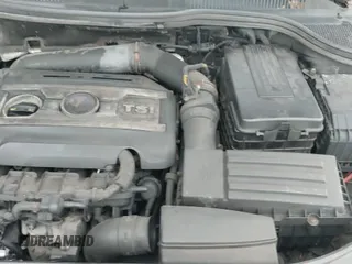 ✅ 2010 Volkswagen CC Sport • VIN: WVWML7AN2AE510107 • Lot: 43457114. Wystawiony na IAAI z przebiegiem 178 867 mil. Bezpłatny archiwum sprzedaży aukcyjnych z USA i szczegółowy raport historii pojazdu na DreamBid. Zdjęcie 20.