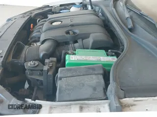 ✅ 2013 Volkswagen Passat SE • VIN: 1VWBP7A37DC103164 • Lot: 42965517. Wystawiony na IAAI z przebiegiem 214 153 mil. Bezpłatny archiwum sprzedaży aukcyjnych z USA i szczegółowy raport historii pojazdu na DreamBid. Zdjęcie 19.