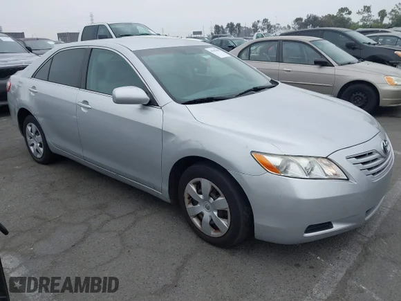 ✅ 2007 Toyota Camry SE • VIN: 4T1BE46K87U606137 • Lot: 45307000. Wystawiony na IAAI z przebiegiem 178 331 mil. Bezpłatny archiwum sprzedaży aukcyjnych z USA i szczegółowy raport historii pojazdu na DreamBid. Zdjęcie 1.