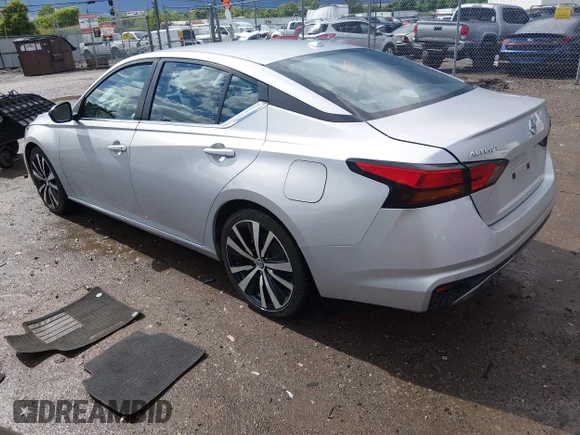 ✅ 2022 Nissan Altima SR • VIN: 1N4BL4CV5NN405835 • Lot: 45140556. Wystawiony na IAAI z przebiegiem 69 985 mil. Bezpłatny archiwum sprzedaży aukcyjnych z USA i szczegółowy raport historii pojazdu na DreamBid. Zdjęcie 3.