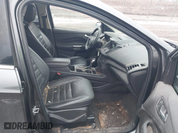 ✅ 2018 Ford Escape SEL • VIN: 1FMCU9HD0JUD31437 • Lot: 44150193. Wystawiony na IAAI z przebiegiem 96 043 mil. Bezpłatny archiwum sprzedaży aukcyjnych z USA i szczegółowy raport historii pojazdu na DreamBid. Zdjęcie 5.