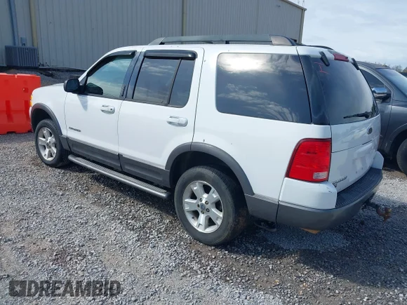 ✅ 2005 Ford Explorer XLT • VIN: 1FMZU63K25UA19088 • Lot: 44325167. Wystawiony na IAAI z przebiegiem 246 752 mil. Bezpłatny archiwum sprzedaży aukcyjnych z USA i szczegółowy raport historii pojazdu na DreamBid. Zdjęcie 3.