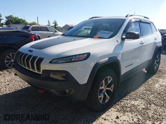 ✅ 2016 Jeep Cherokee Trailhawk • VIN: 1C4PJMBS8GW226781 • Lot: 45454566. Wystawiony na IAAI z przebiegiem 98 324 mil. Bezpłatny archiwum sprzedaży aukcyjnych z USA i szczegółowy raport historii pojazdu na DreamBid. Zdjęcie 2.